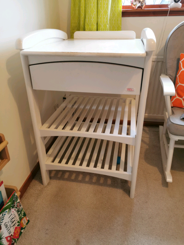 baby change table gumtree